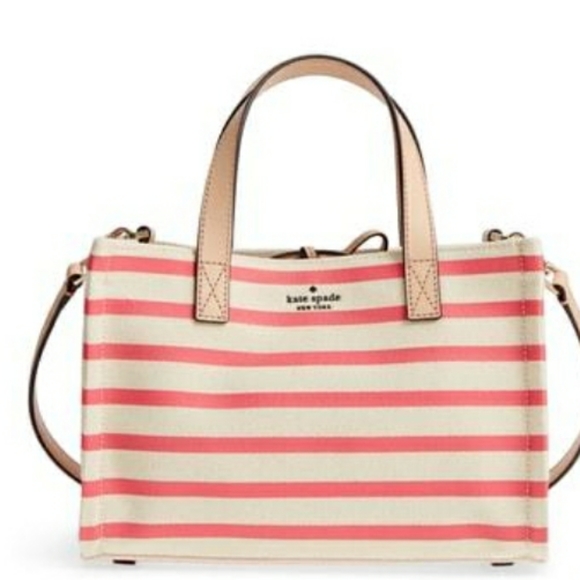 kate spade Handbags - Kate Spade Peach sherbet Washington square purse